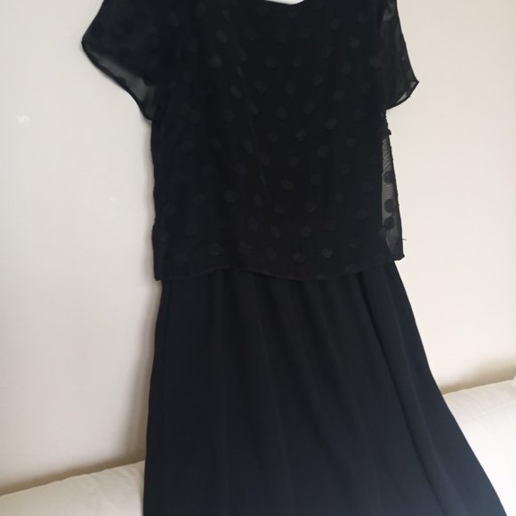 Dex Short-sleeve Knee-length Black Dress, size S - Picture 5 of 7